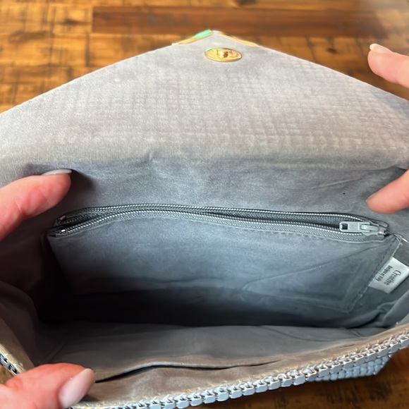 Creative - Picture 4 of 6